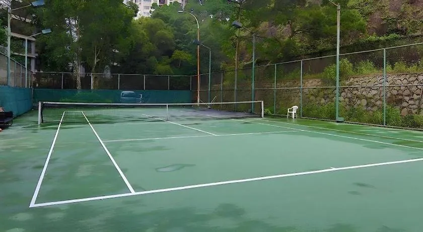 Nanhai Oil Hotel Zhuhai 4*,
